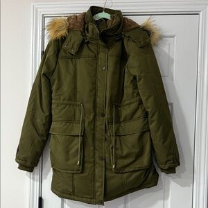 Beyove Women Medium Winter Coat Jacket Removable Hood Faux Fur Lined Thick Parka